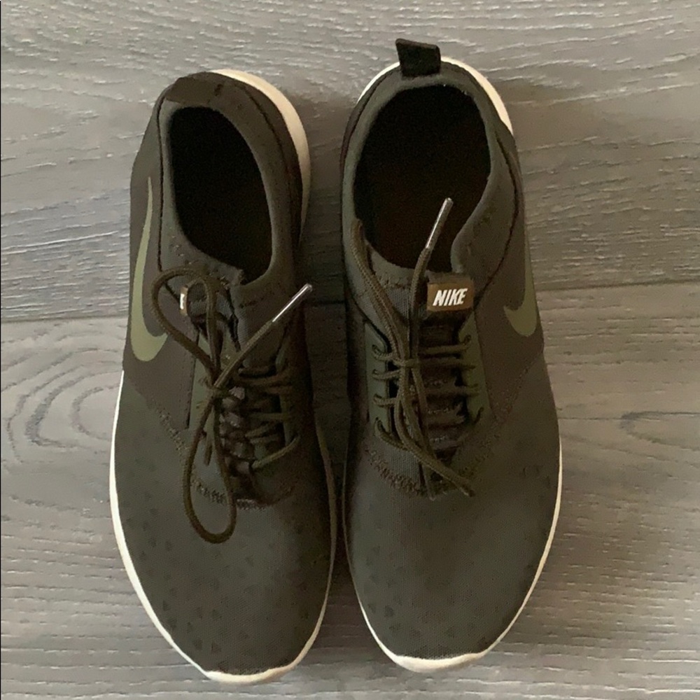 Nike Frees